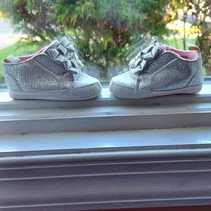 PRIMARK Baby girl bow velcro sneakers crib shoes
